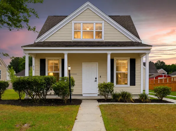 213 Killarney Trl, Moncks Corner, SC 29461