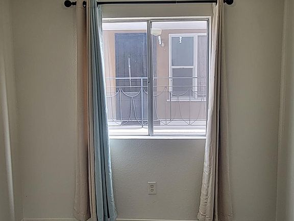 4th image of 139 N Normandie Ave APT 104