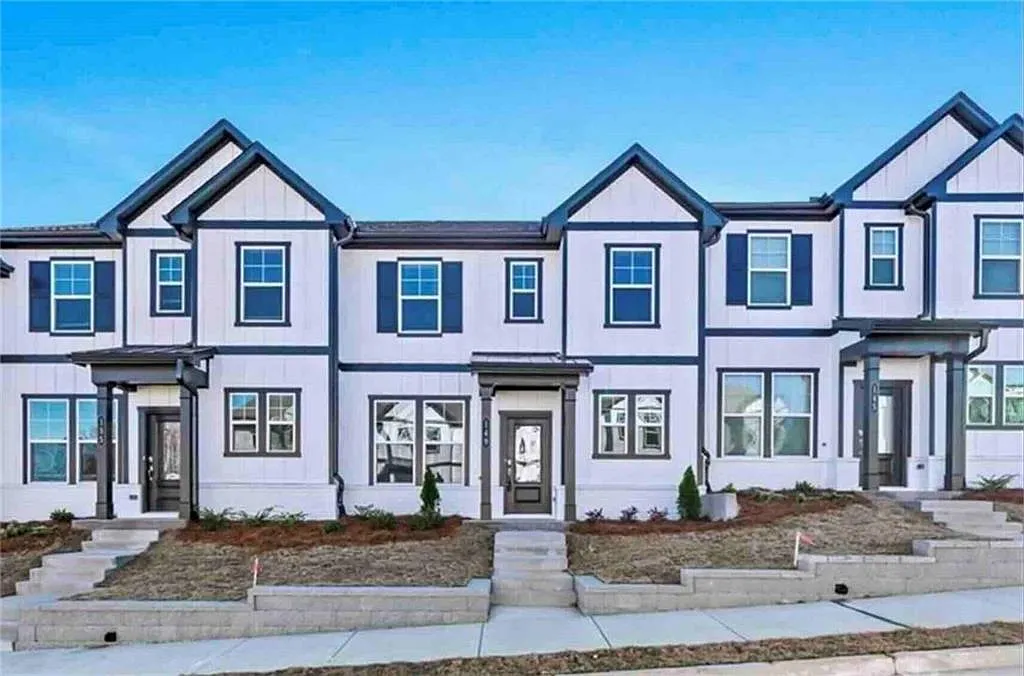 3 bed, 2.5 bath, 1426 sqft, $1,800 — Photo 1