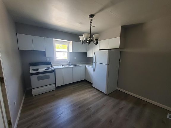 4th image of 214 E Main St #1