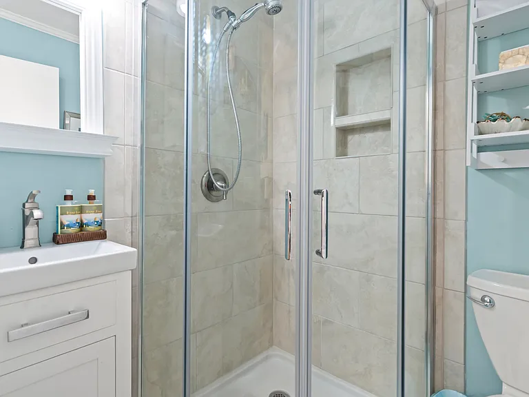9620 Shore Dr #101 — Photo 15
