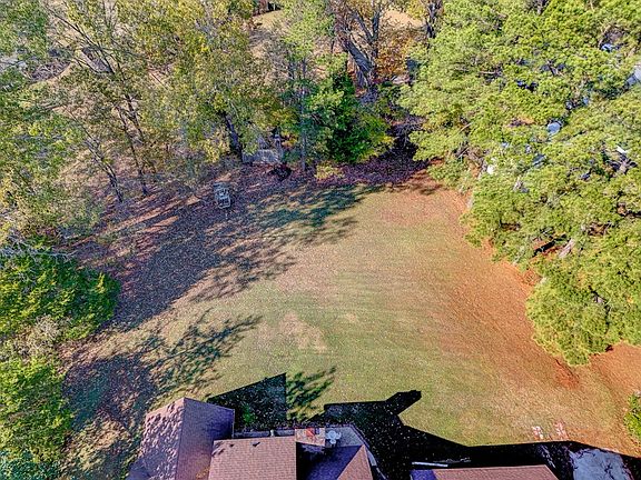 3rd image of 903 Choctaw Dr