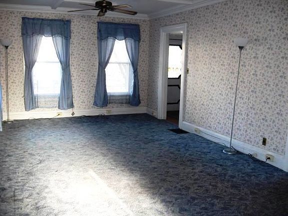 5th image of 611 Montgomery St