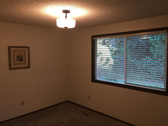 4th image of 5817 NE 110th St