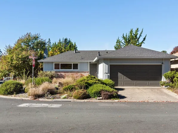 201 Mountain View Drive, Healdsburg, CA 95448