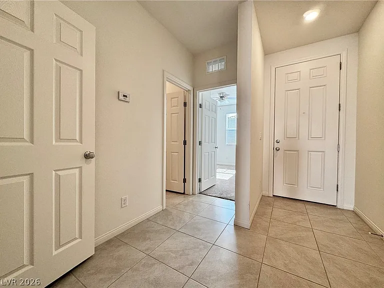 9021 Lucky Crest St — Photo 3