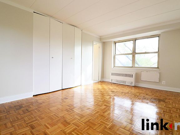 5th image of 40 E Sidney Ave APT 4M