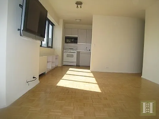 Rented by Halstead Real Estate | media 3