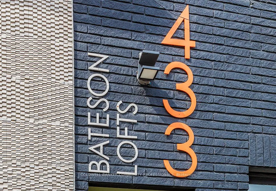 433 Barton St E #202