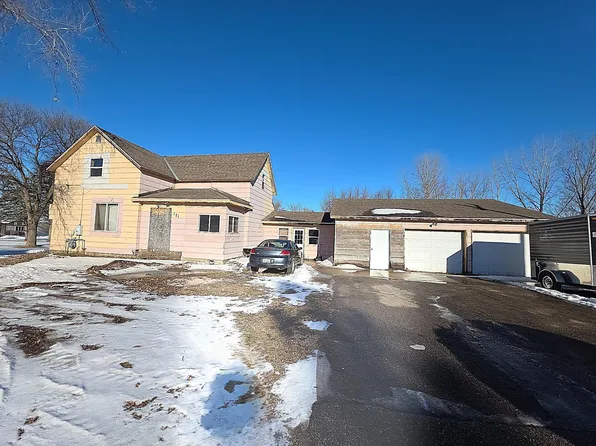 121 1st St, Roscoe, MN 56371