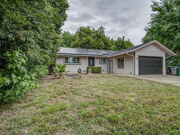 2nd image of 2575 Lupine St