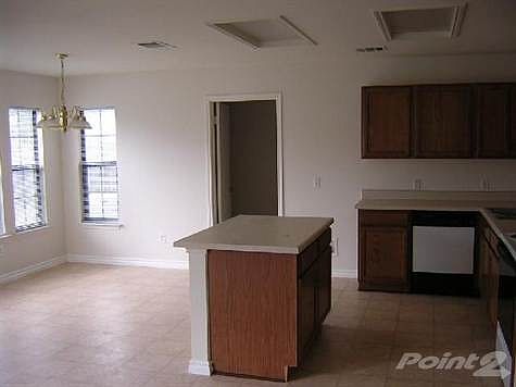 2nd image of 400 Masonwood Dr