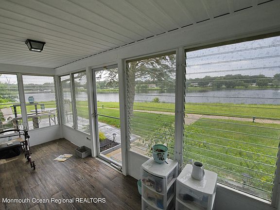 3rd image of 676D New Castle Court