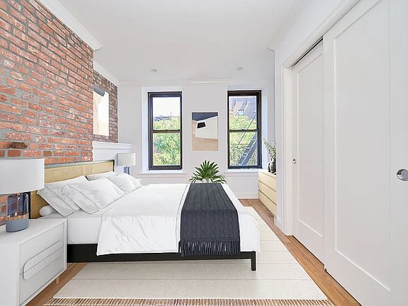 4th image of 440 W 47th St APT 5A
