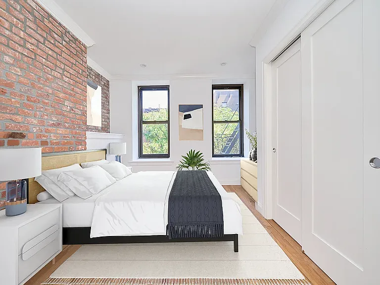 440 W 47th St #5-A — Photo 4