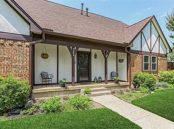 3rd image of 7405 Lynworth Dr