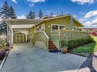 600 NE Lincoln Rd #35, Poulsbo, WA
