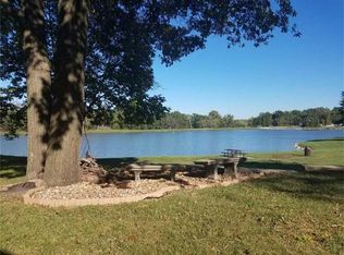 16 Jolisa Ct, Smithville, MO 64089