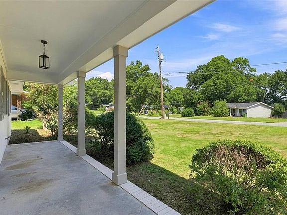 4th image of 4488 Longview Dr