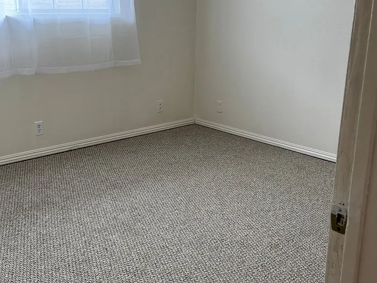 713 W North Ave #C — Photo 5