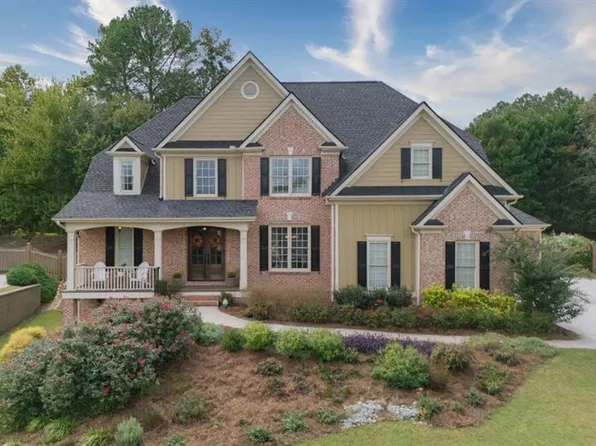 109 Applewood Ln, Acworth, GA 30101