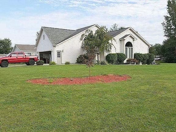 2nd image of 3699 Northwood Pl