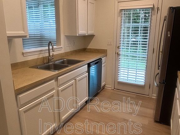 5th image of 2128 Whispering Way