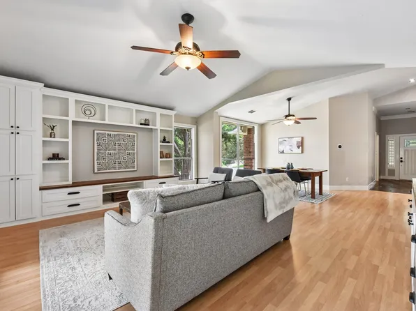 5815 Lomita Verde Cir, Austin, TX 78749