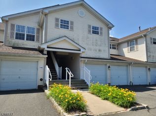 91 Potomac Dr, Basking Ridge, NJ 07920