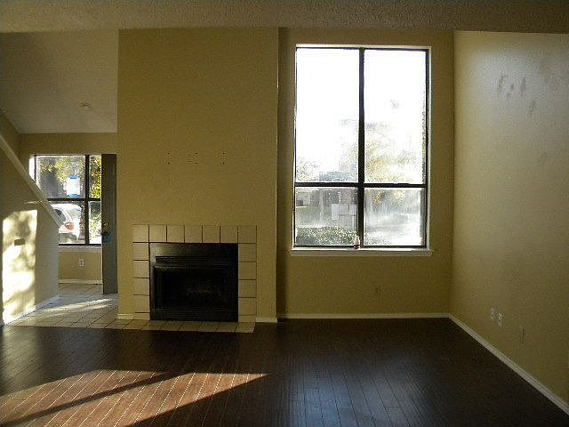 2nd image of 1533 Barbara Dr