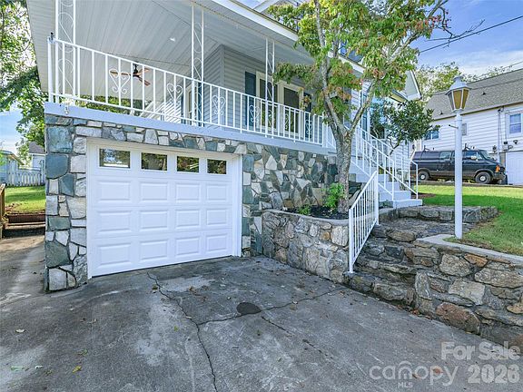 3rd image of 135 Patton Ave