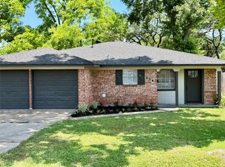 514 Peach Spring Dr, Houston, TX 77037