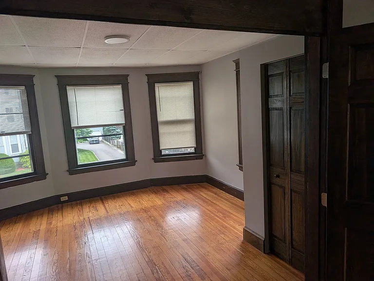 168 Minerva St #2 — Photo 4