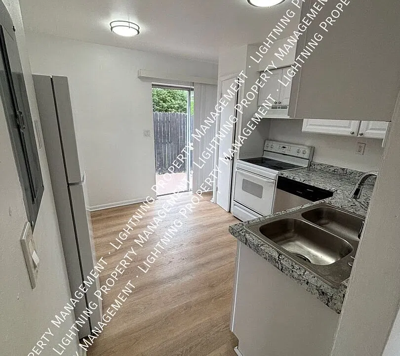 507 Duchess Ct #4