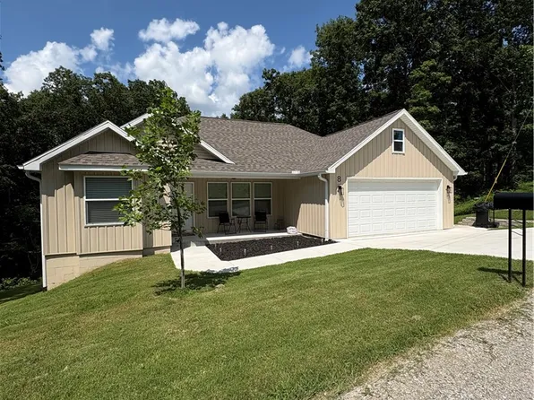 8 Ampthill Ln, Bella Vista, AR 72714