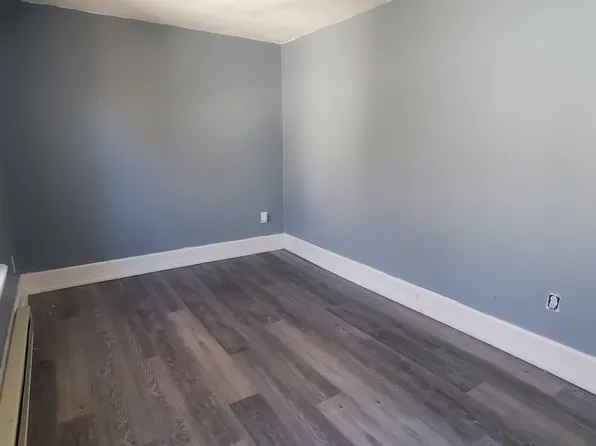 89 Narrow Ln #2, Lancaster, MA 01523