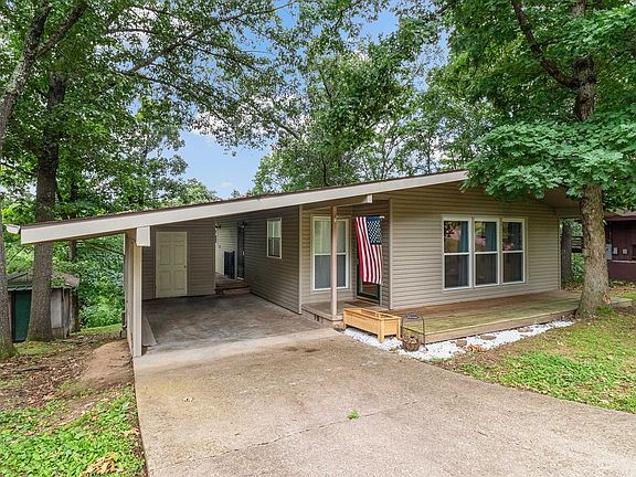 2nd image of 40 Hope Dr