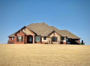 2614 Providence Dr, Enid, OK 73703