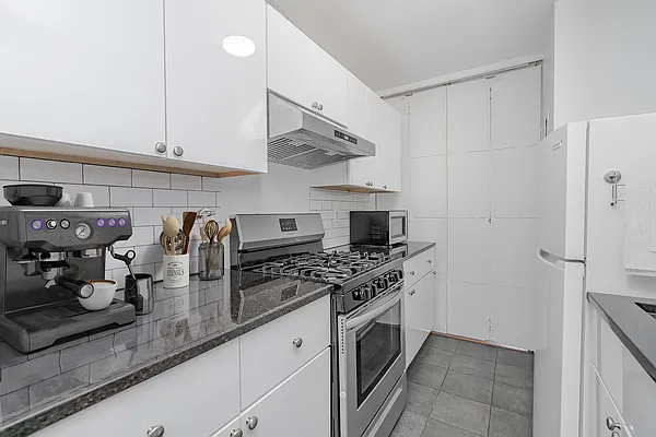 Rented by Modern Spaces | media 4