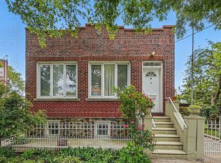 2117 Hazen St, Flushing, NY