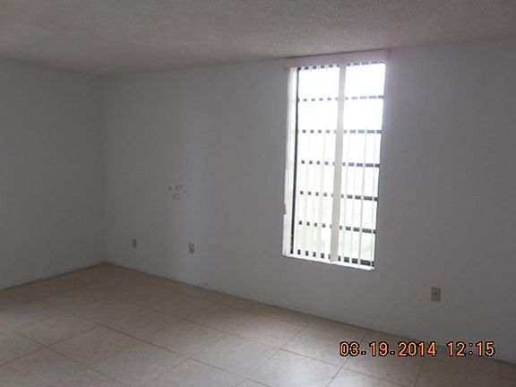 5th image of 9686 Fontainebleau Blvd APT 301
