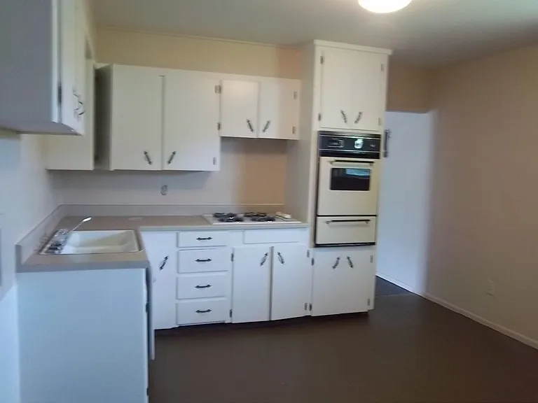 2510 N Wilson St — Photo 3