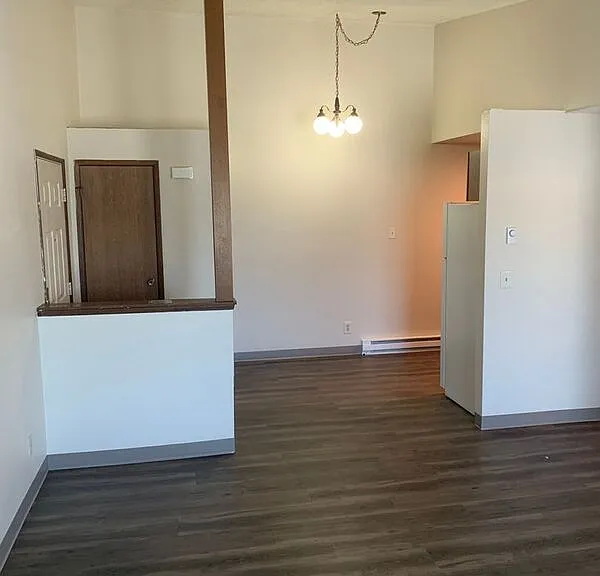 337 S Johnson St #F — Photo 3