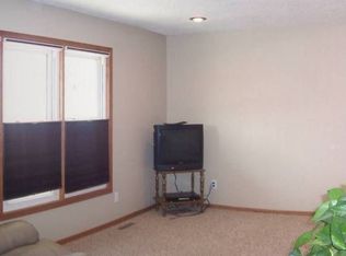 14 N 20th St, Clear Lake, IA 50428
