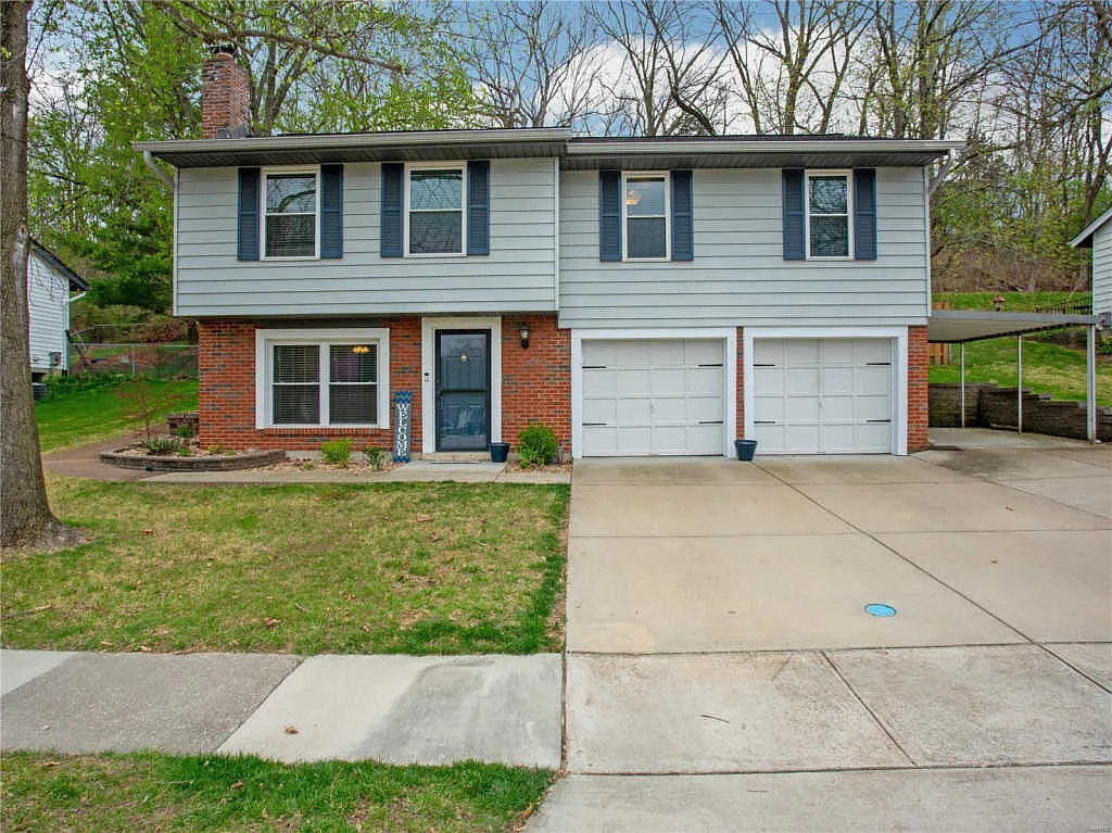 1239 Green Knoll Dr photo 1