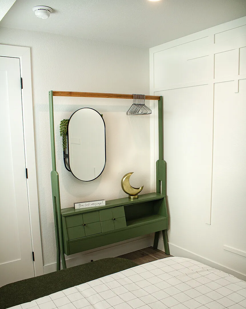 Newton House — Photo 4