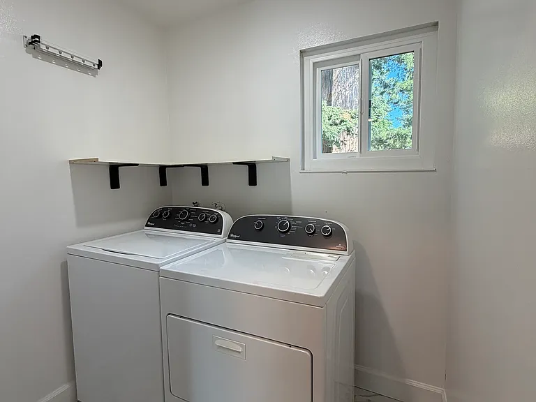 115 Ascot Ct — Photo 11