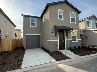 6281 E Malbec Dr, Fresno, CA