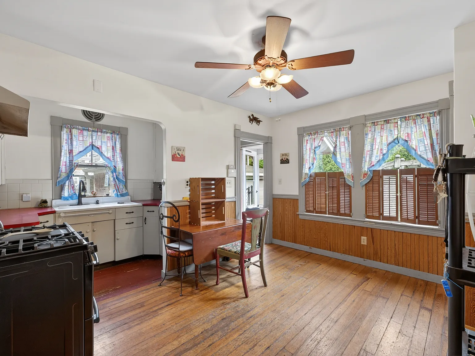 2 bed, 1188 sqft, $2,300 — Photo 4