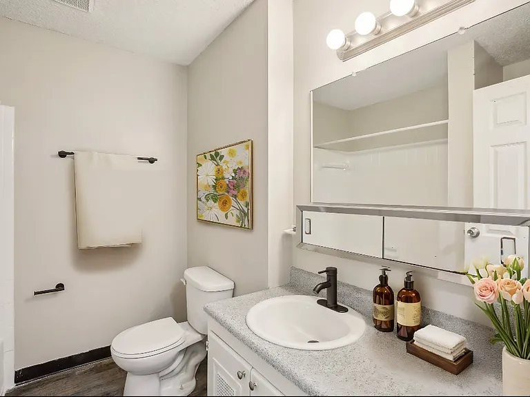 Flats at Wildwood — Photo 8